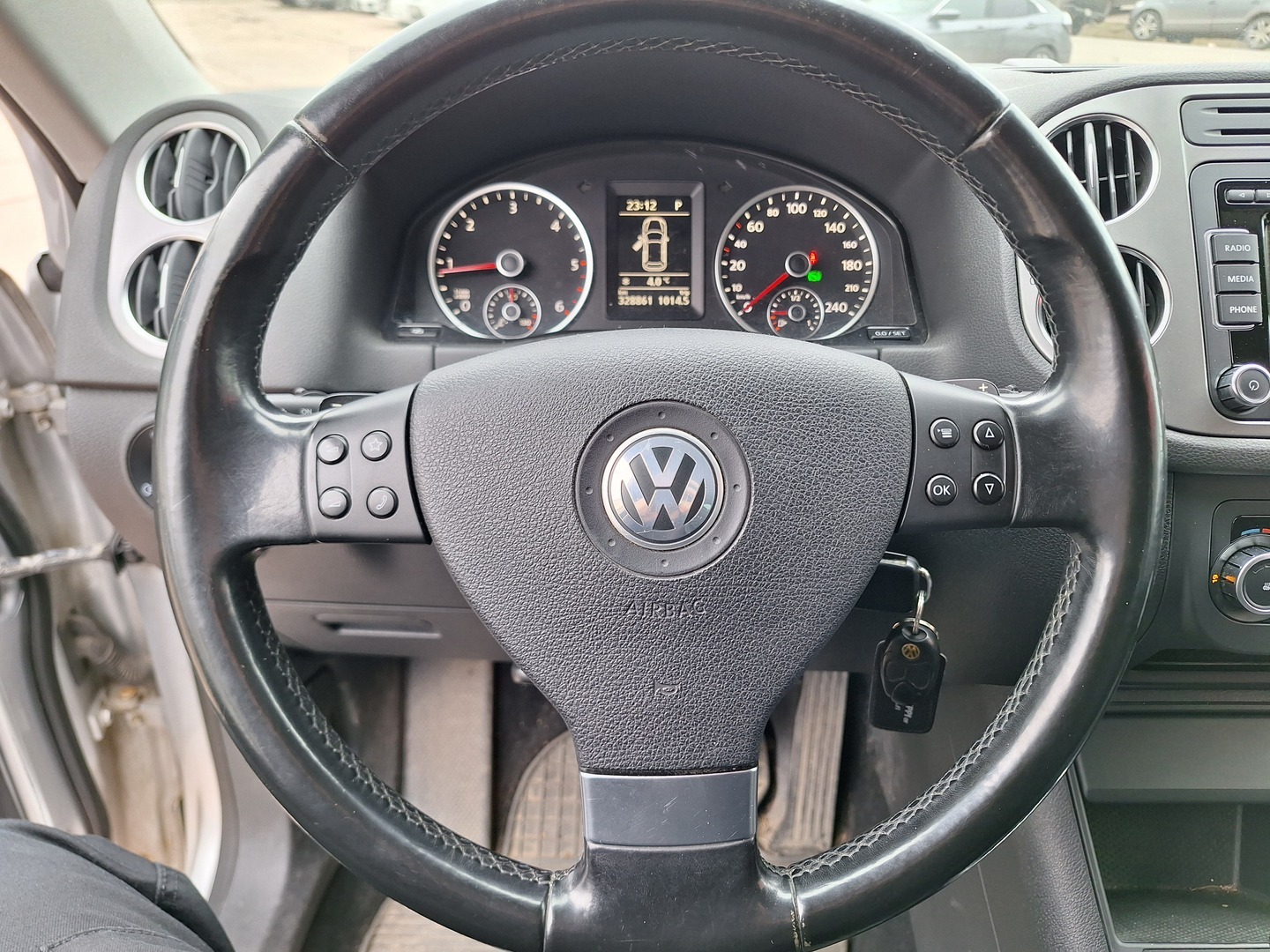 VOLKSWAGEN Tiguan 2010
