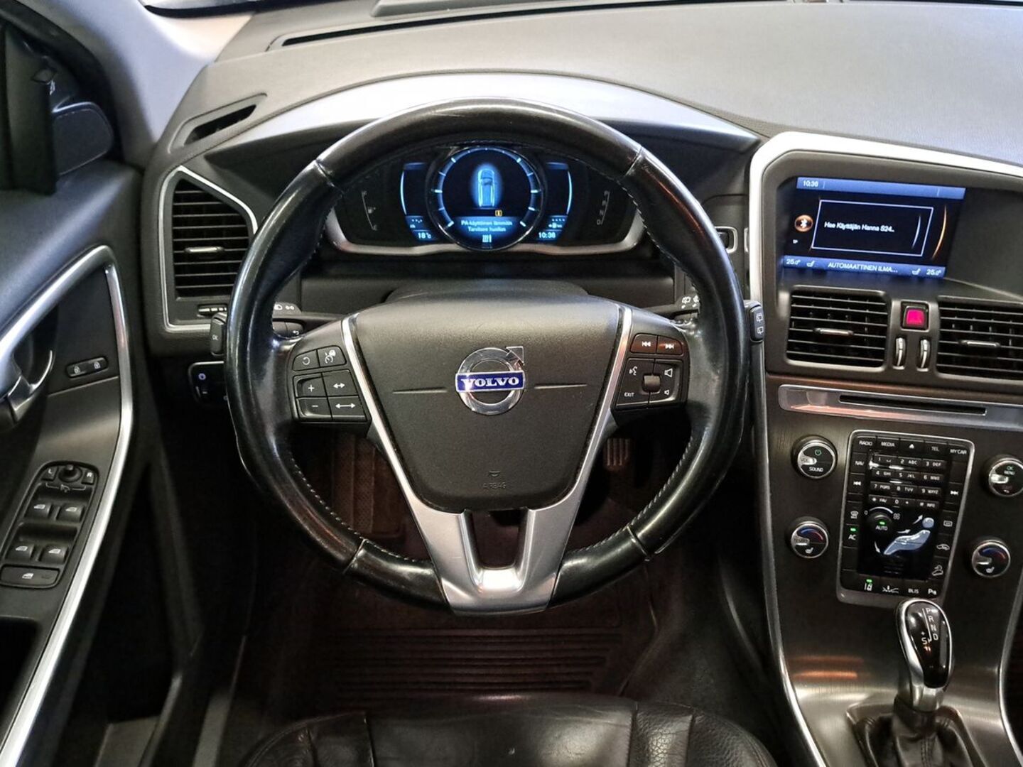 VOLVO XC60 17