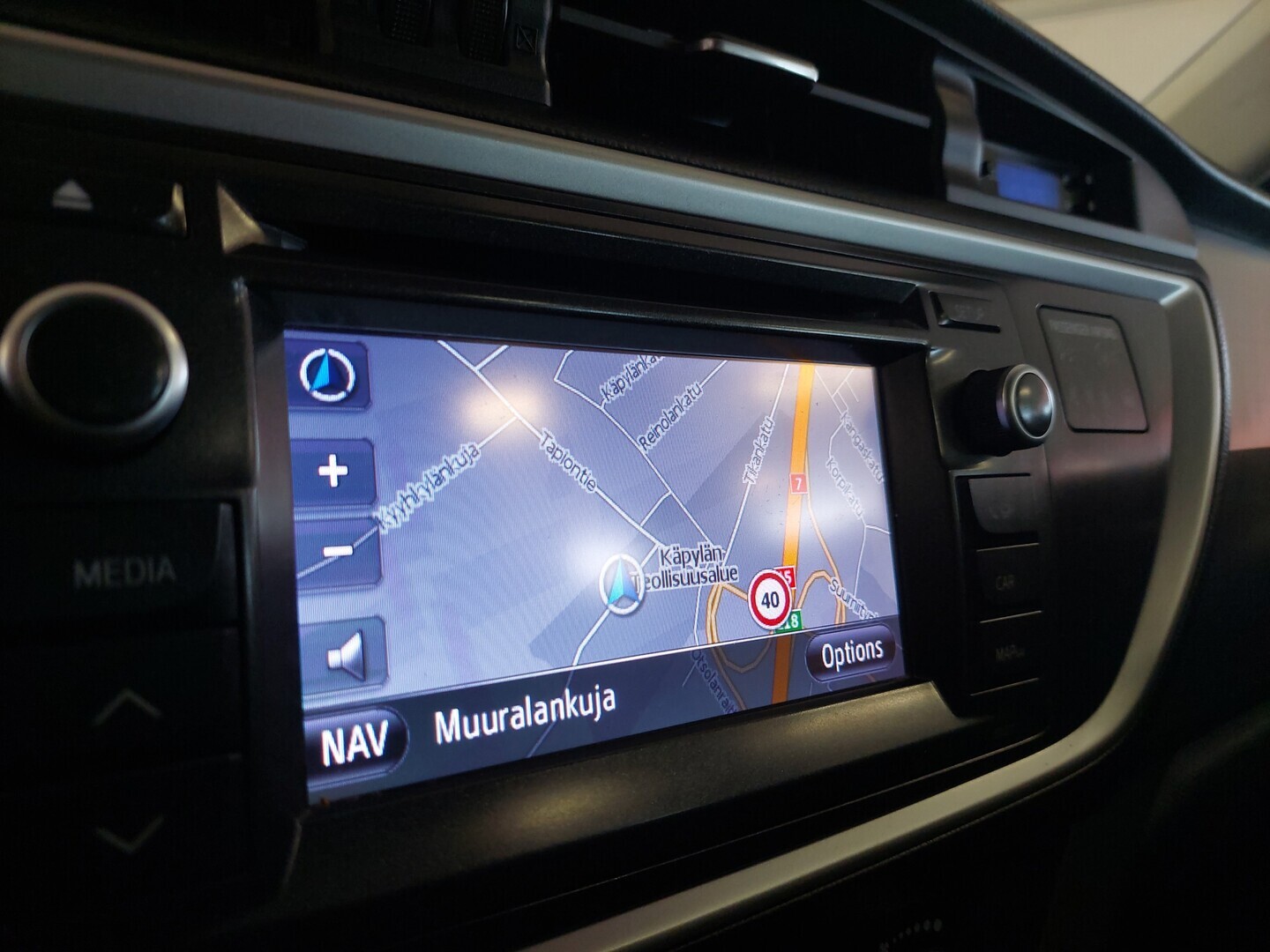 TOYOTA Auris 2014