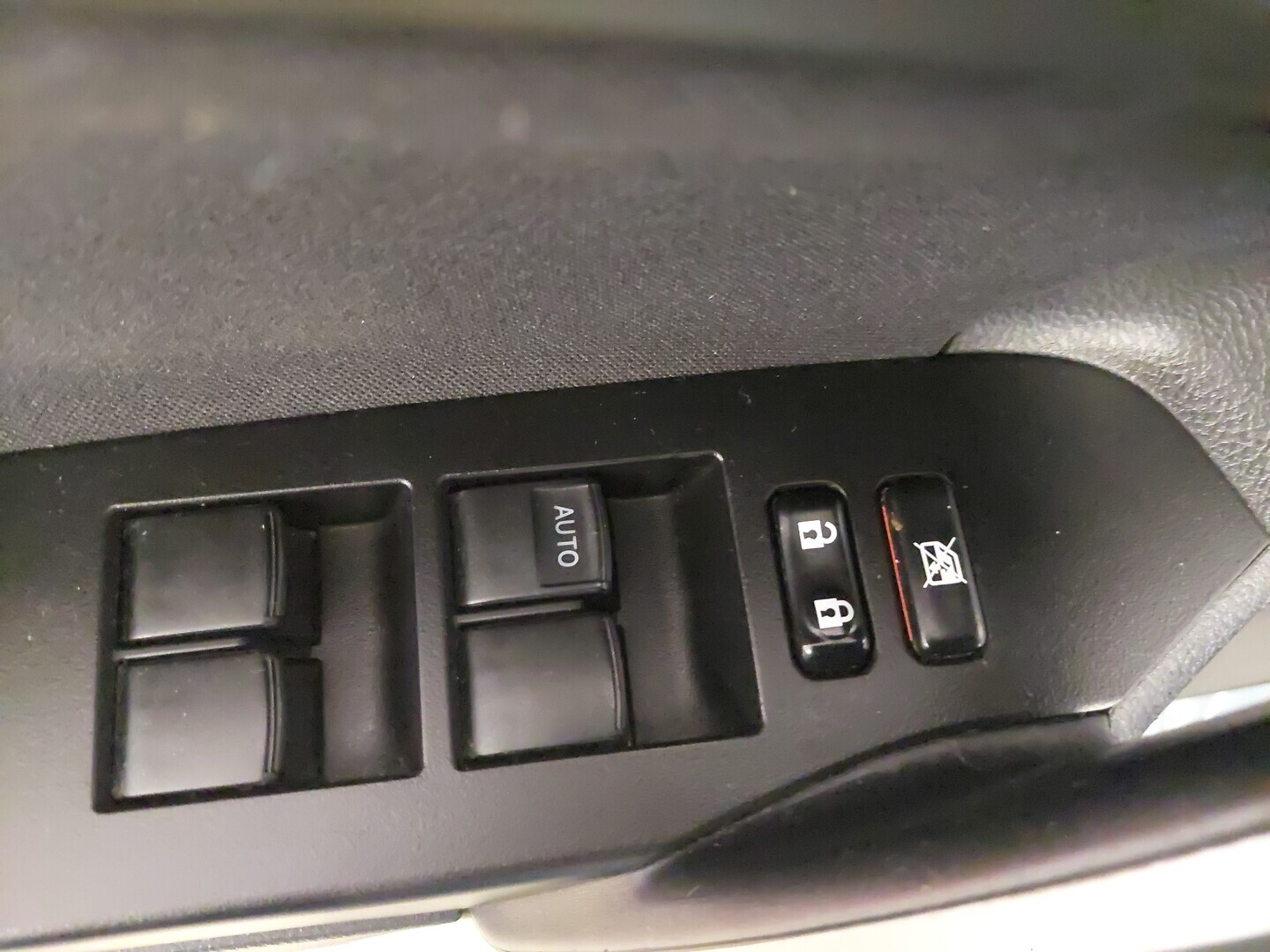 TOYOTA Auris 2014