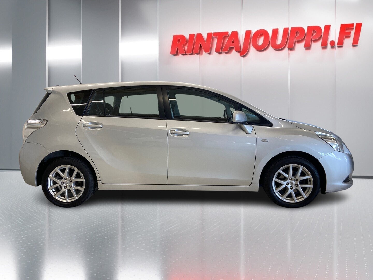 TOYOTA Verso 2010