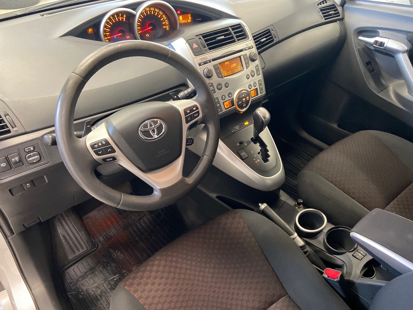 TOYOTA Verso 2010
