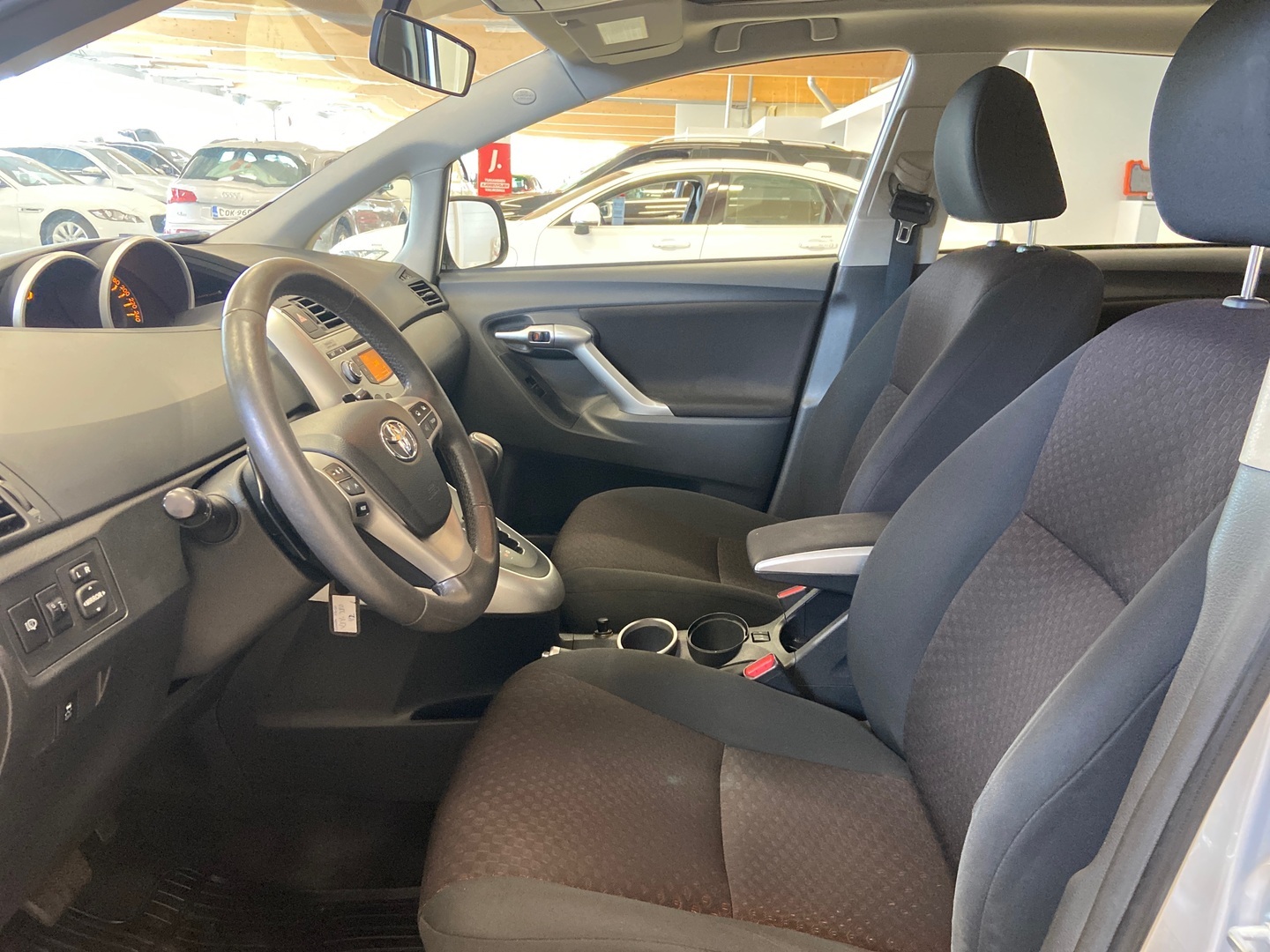 TOYOTA Verso 2010
