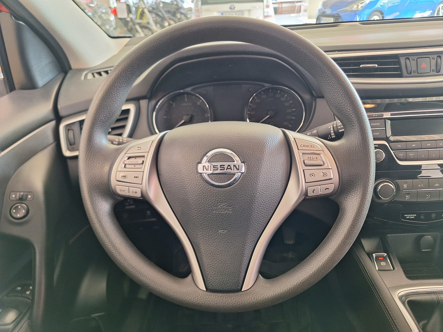 NISSAN Qashqai 2015