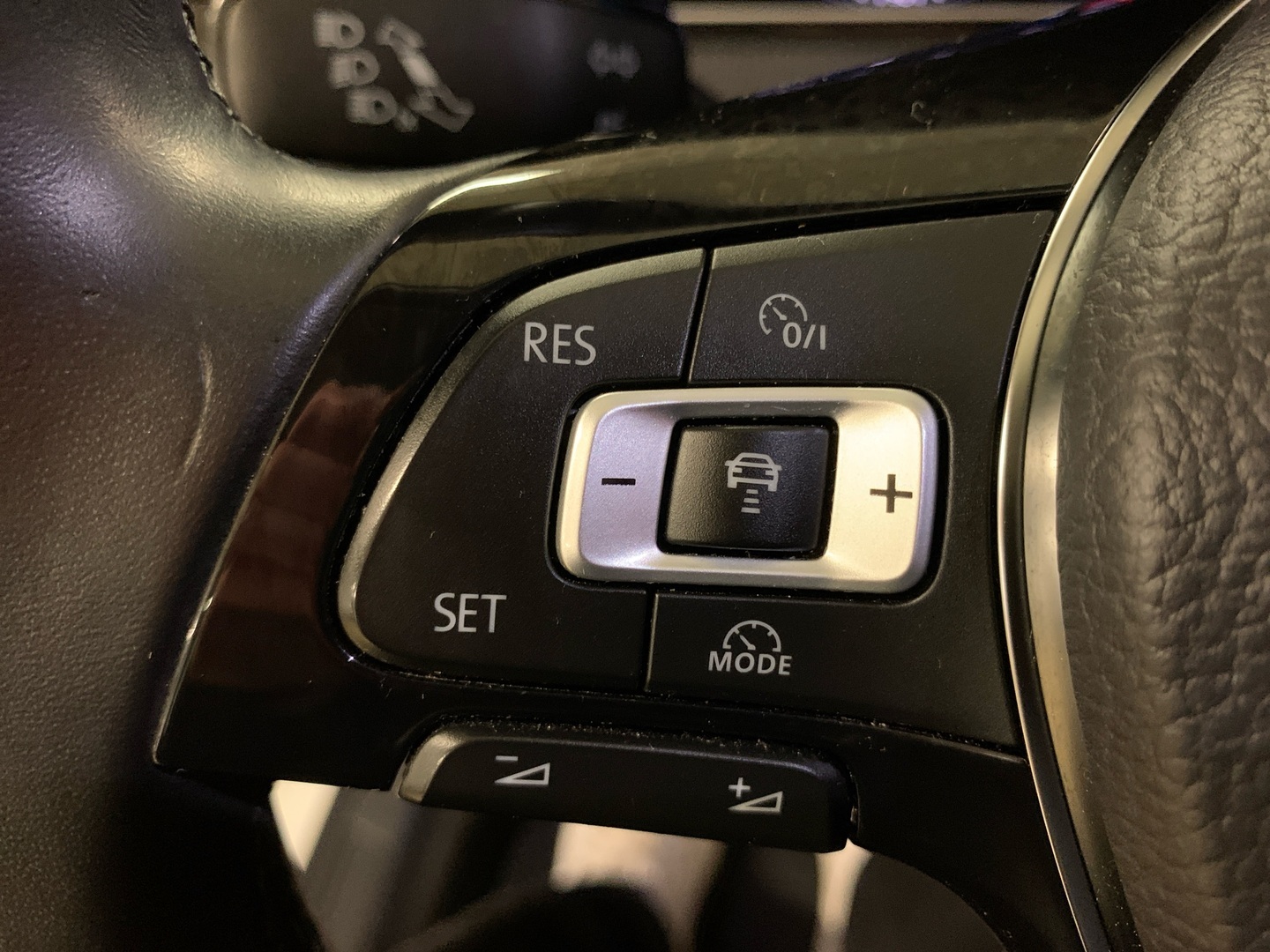 VOLKSWAGEN Golf 2018