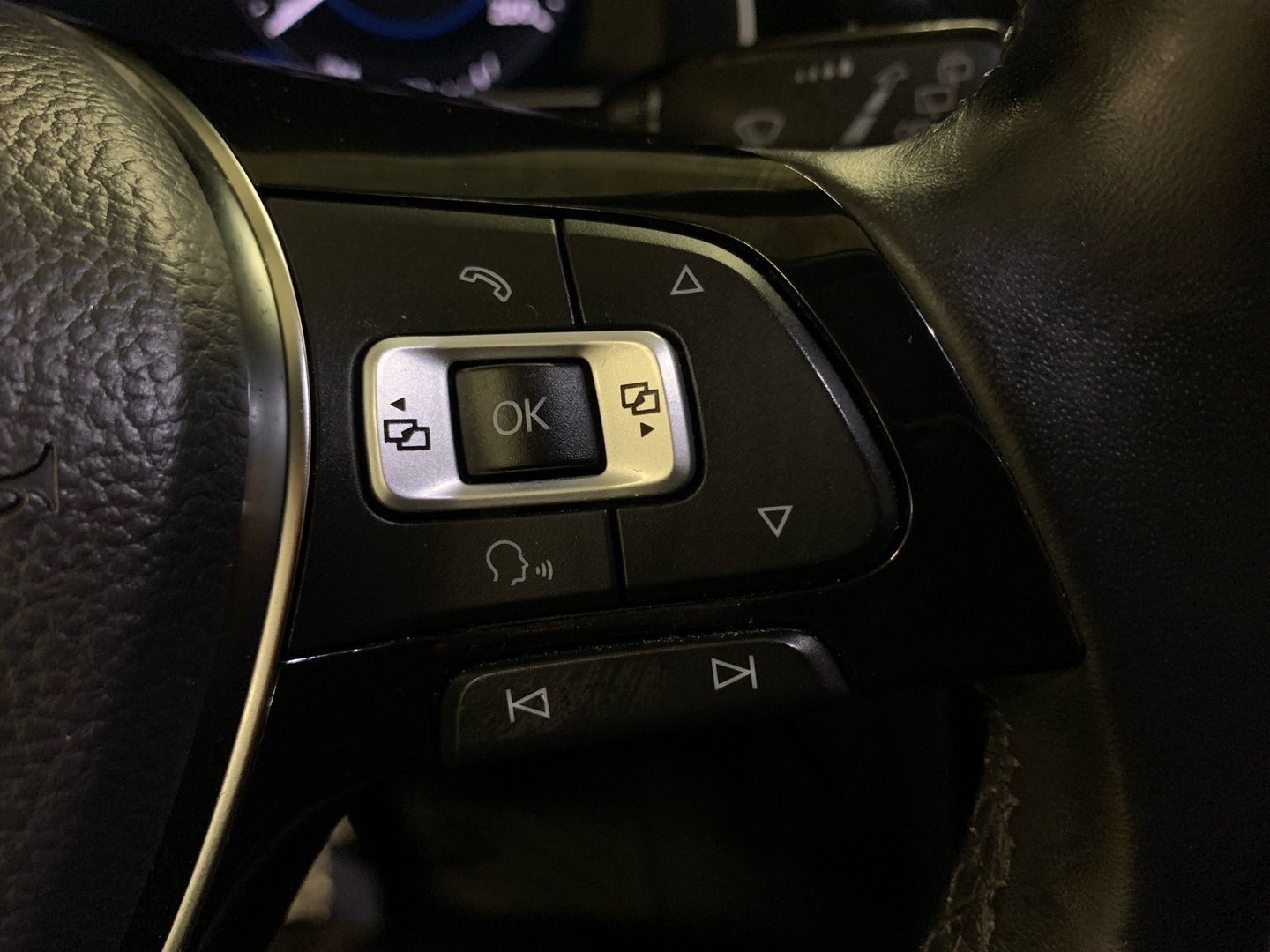 VOLKSWAGEN Golf 2018