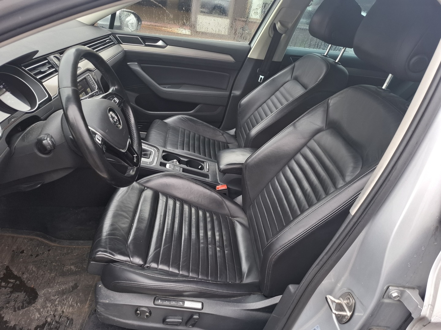 VOLKSWAGEN Passat 2015