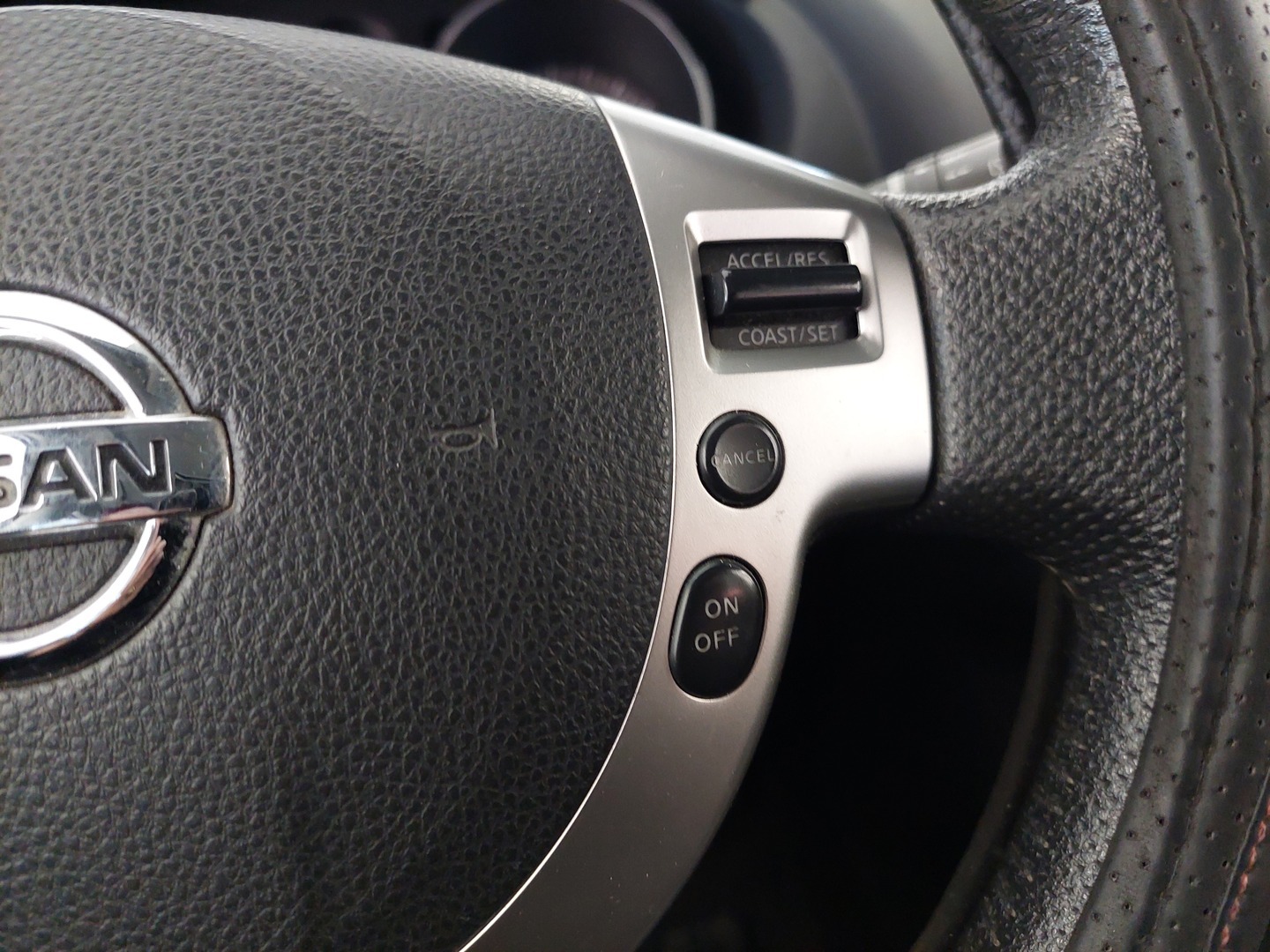 NISSAN Qashqai+2 2009