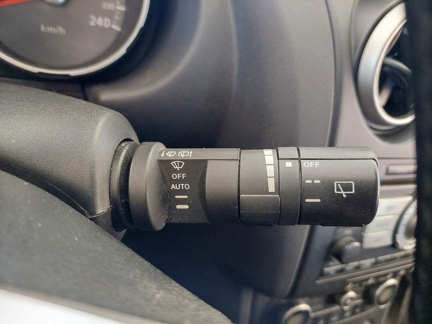 NISSAN Qashqai+2 2009