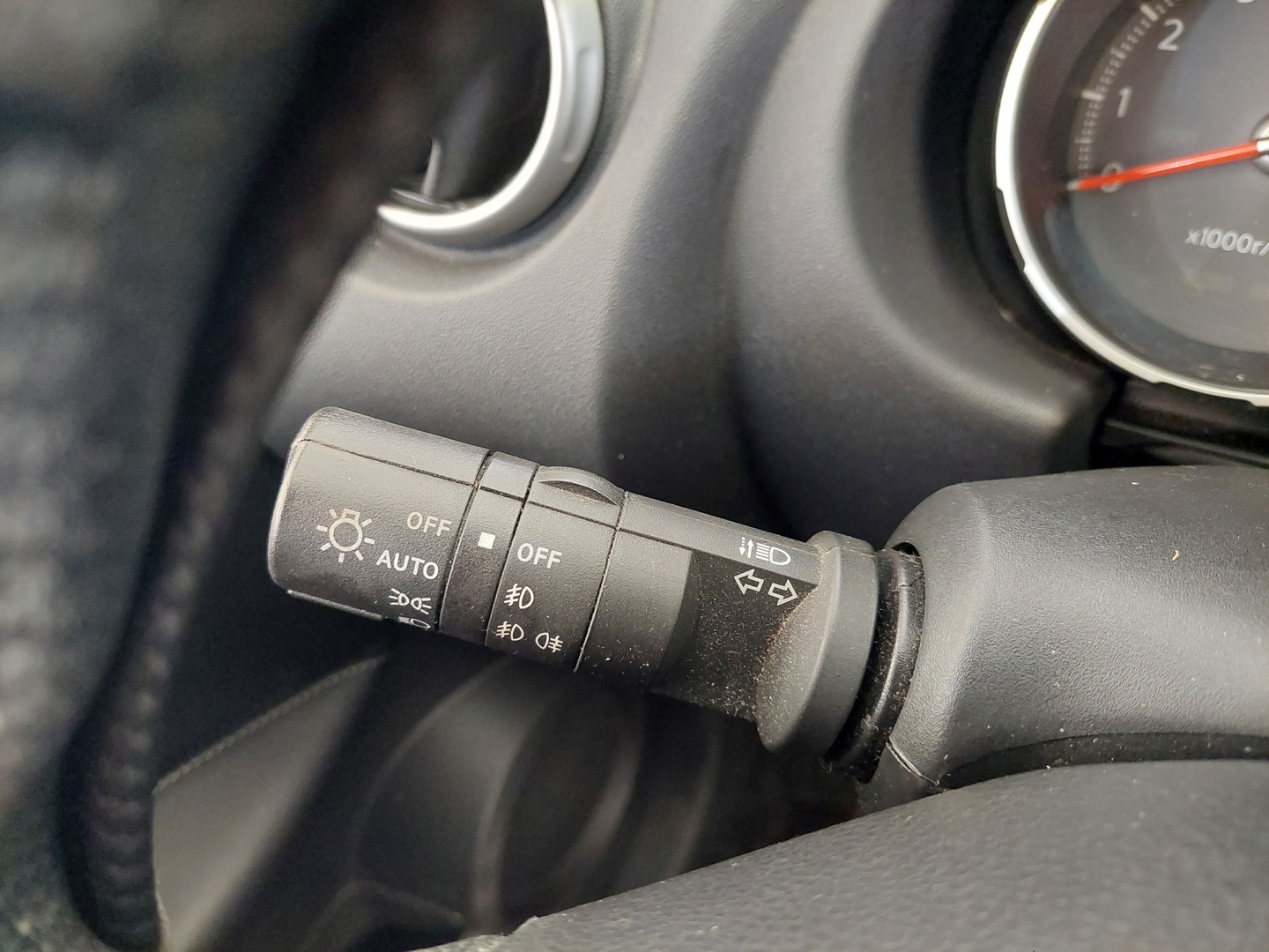 NISSAN Qashqai+2 2009