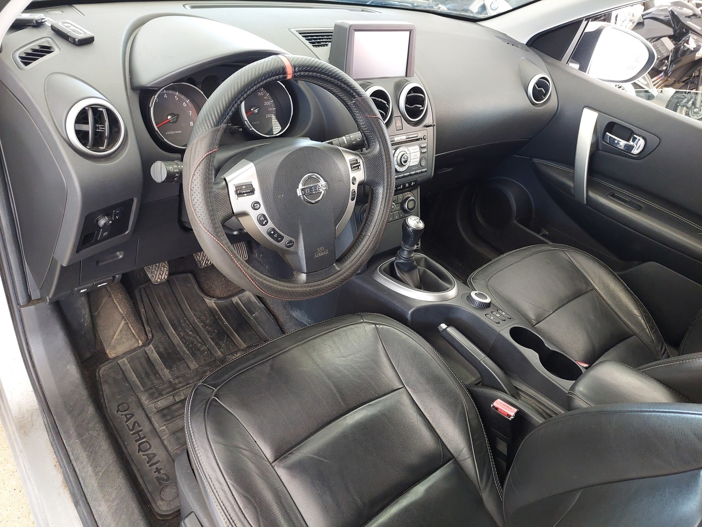 NISSAN Qashqai+2 2009