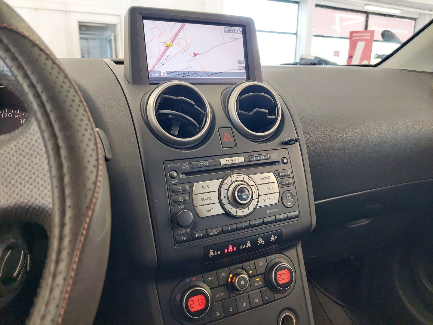 NISSAN Qashqai+2 2009