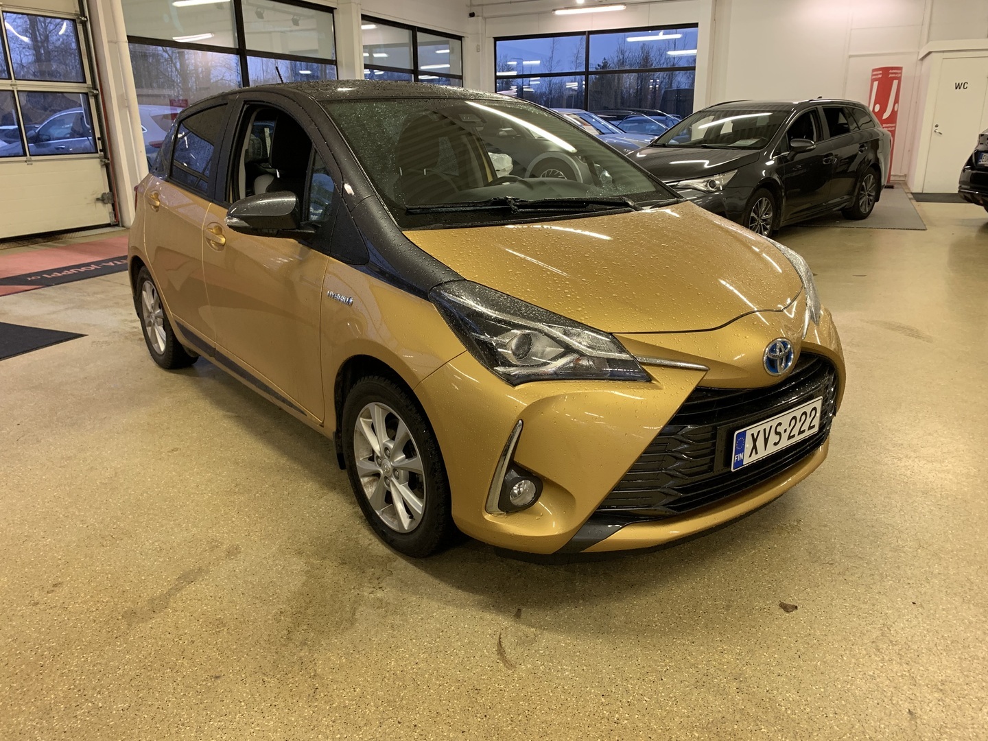 TOYOTA Yaris 2019