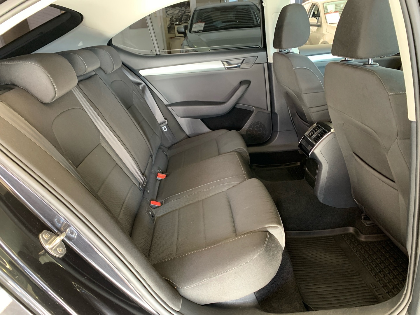 SKODA Superb 2019