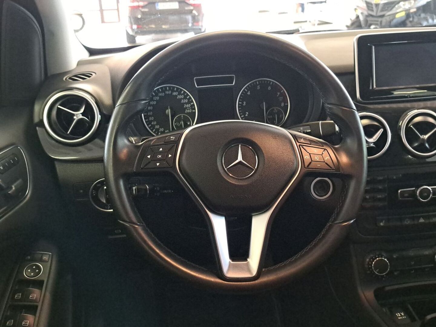 MERCEDES-BENZ B 17