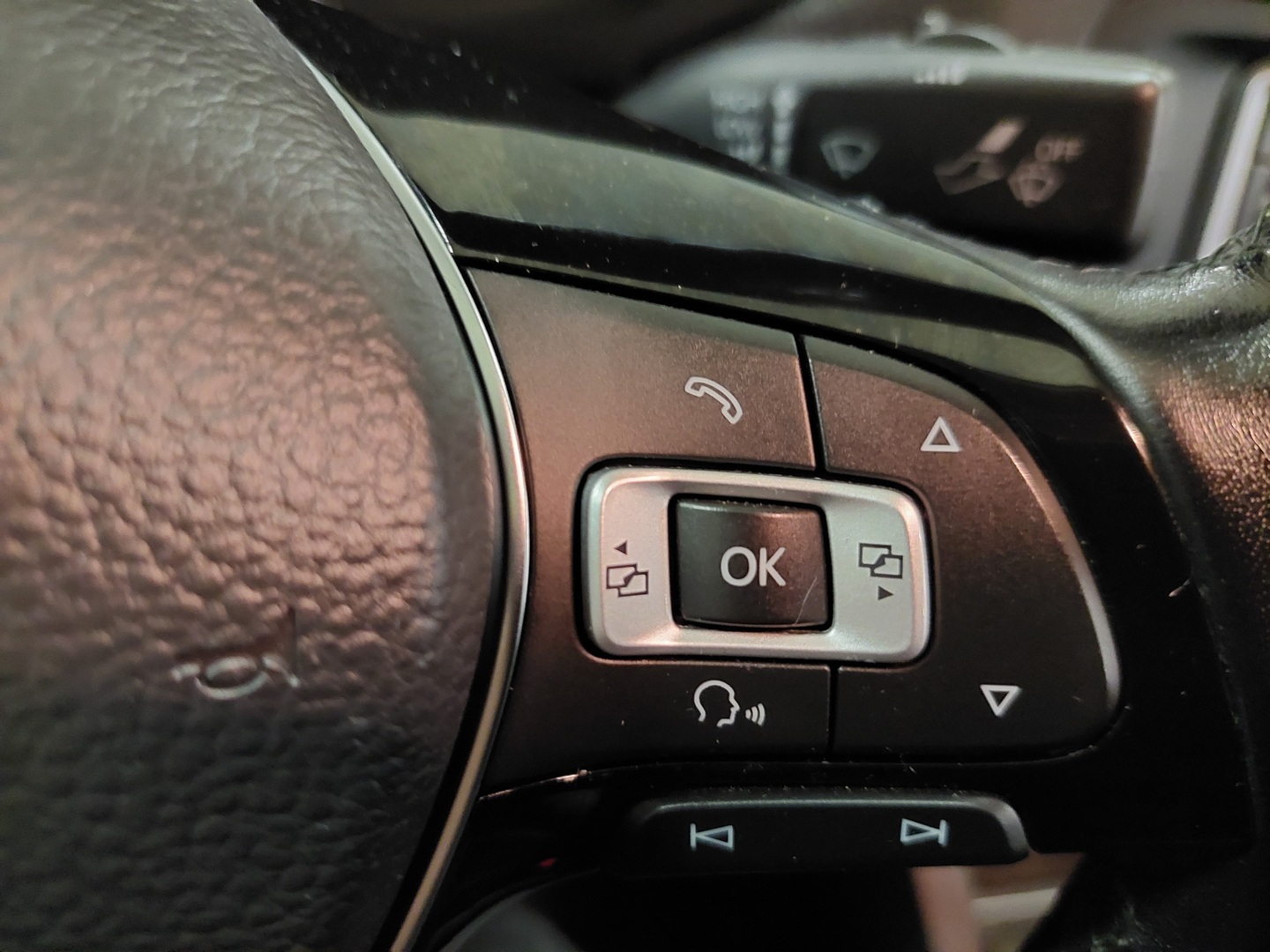 VOLKSWAGEN Jetta 2017