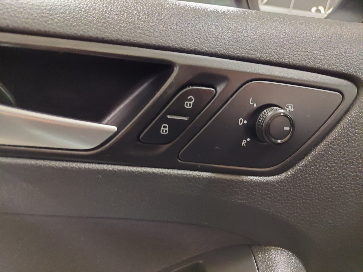 VOLKSWAGEN Jetta 2017