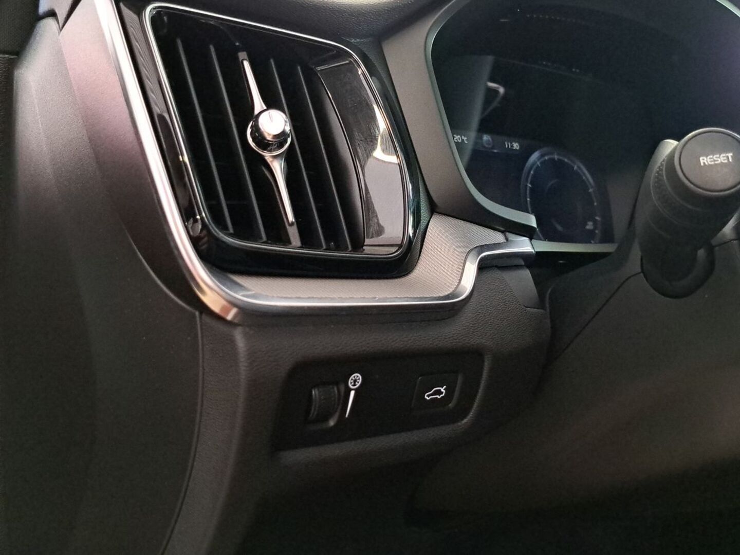 VOLVO S60 2021