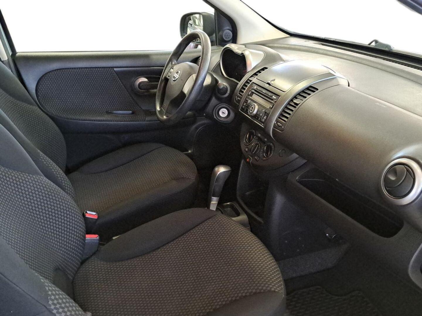 NISSAN Note 9