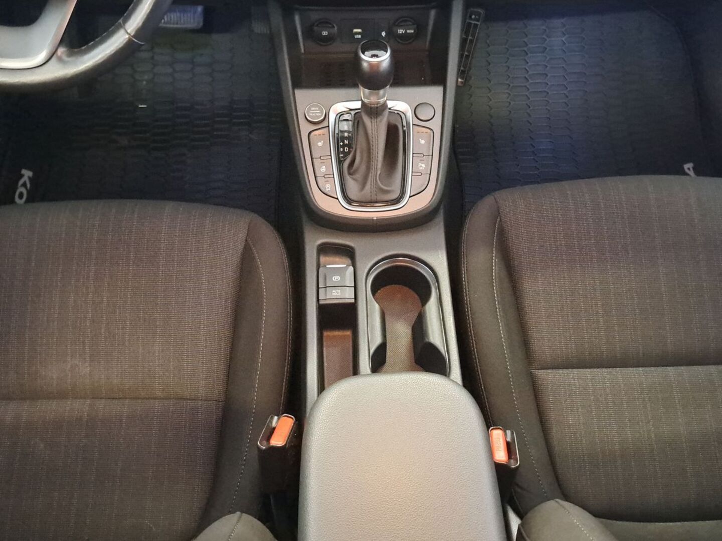 HYUNDAI KONA 2021