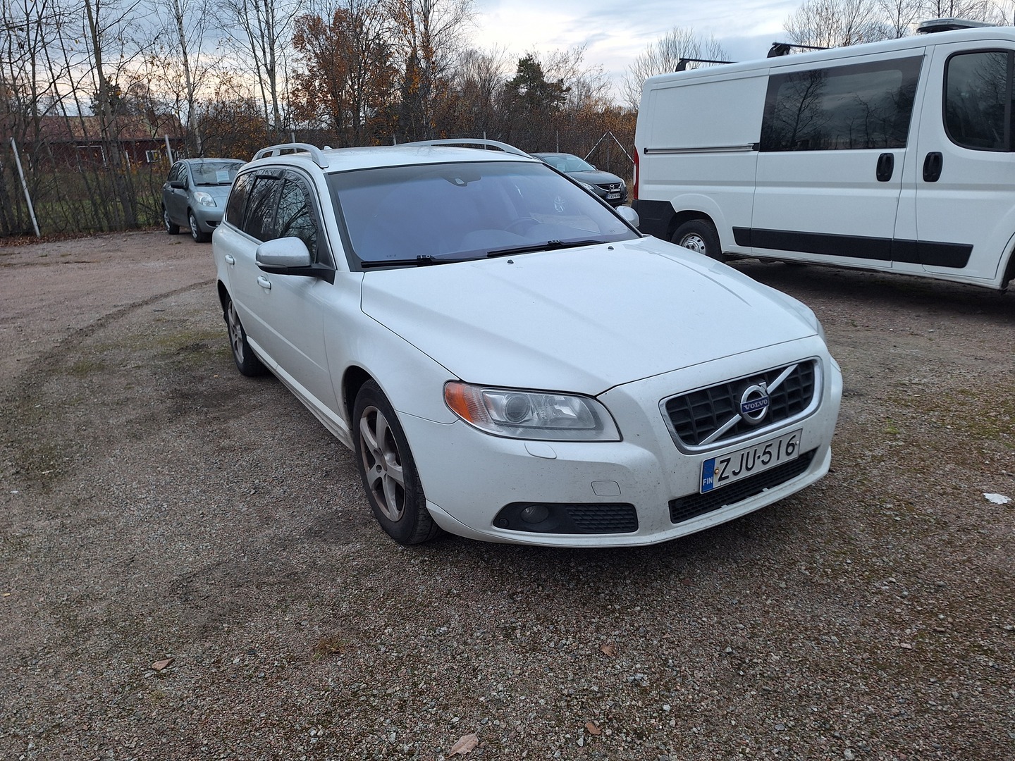 VOLVO V70 2013