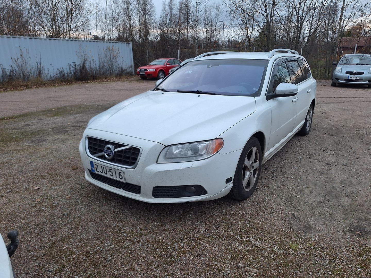 VOLVO V70 2013