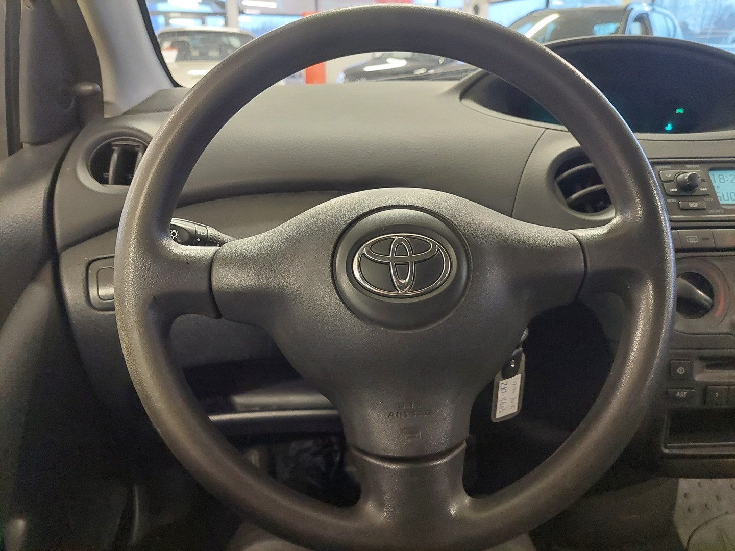 TOYOTA Yaris 2005