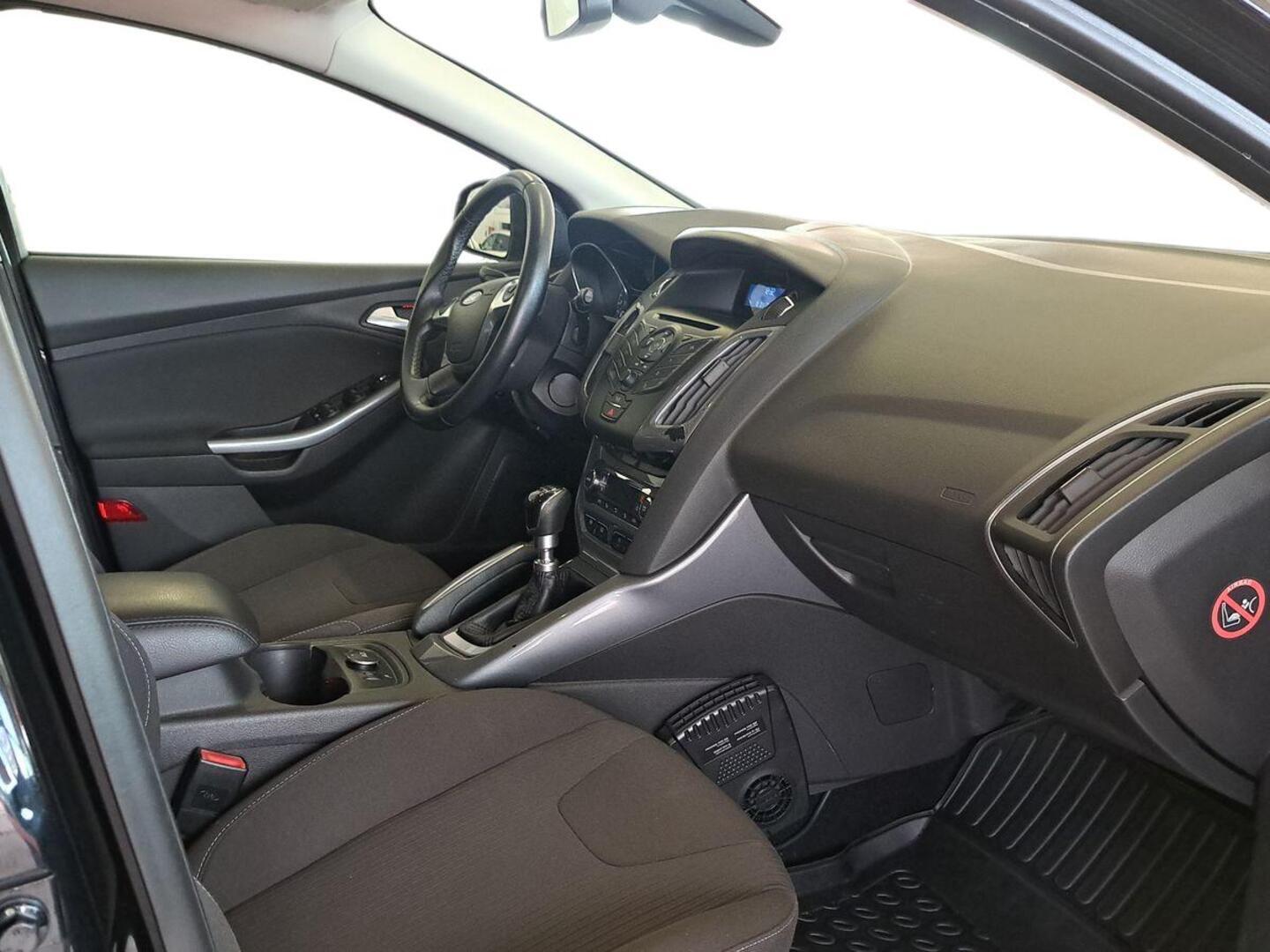 FORD Focus 2011
