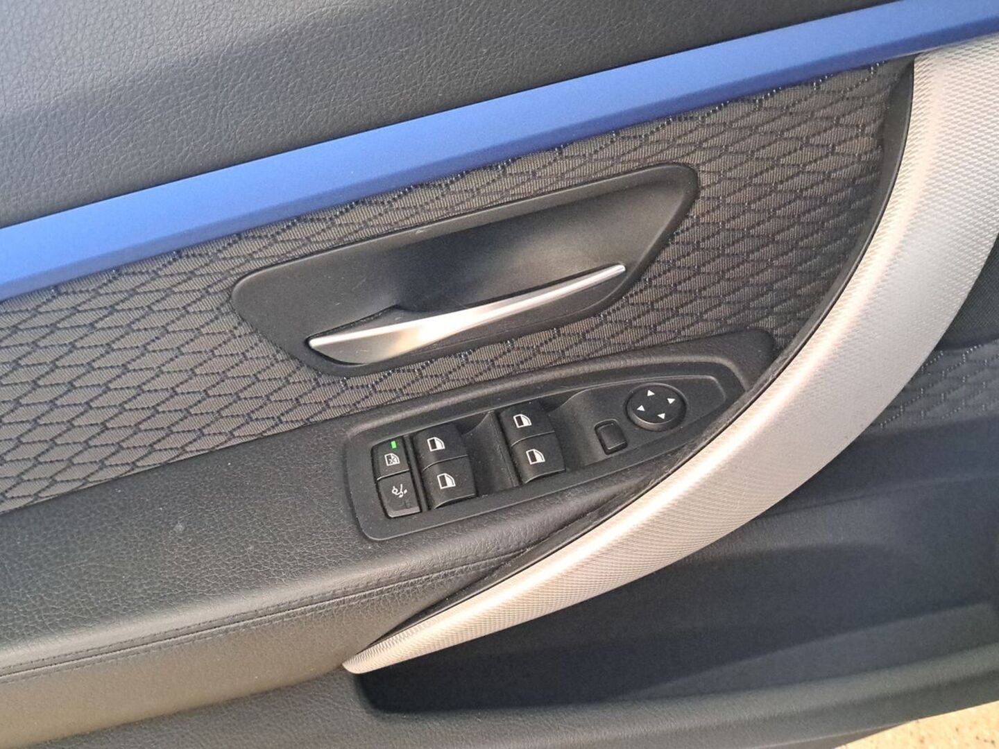BMW 320 GRAN TURISMO 21