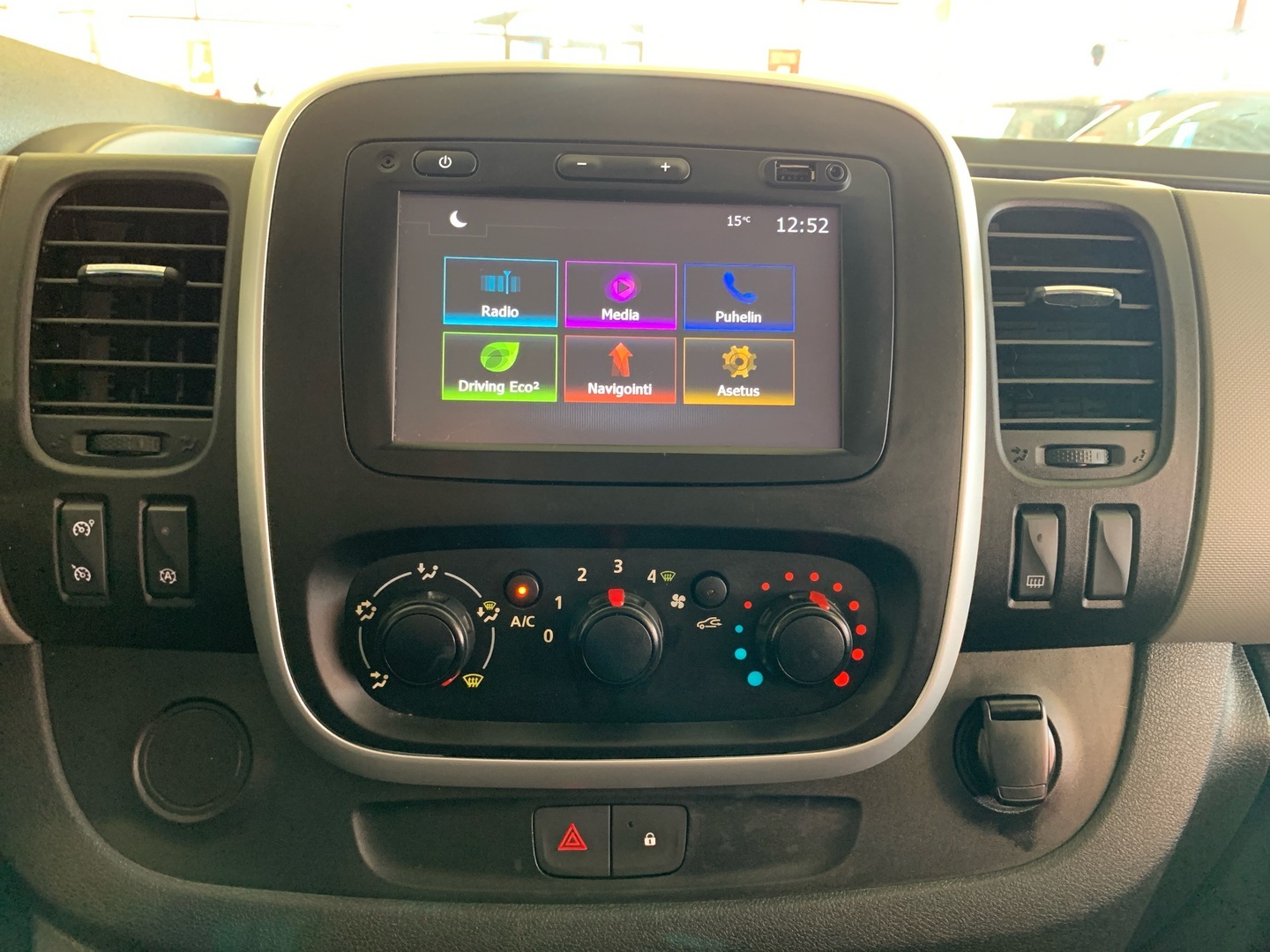 RENAULT Trafic 2018