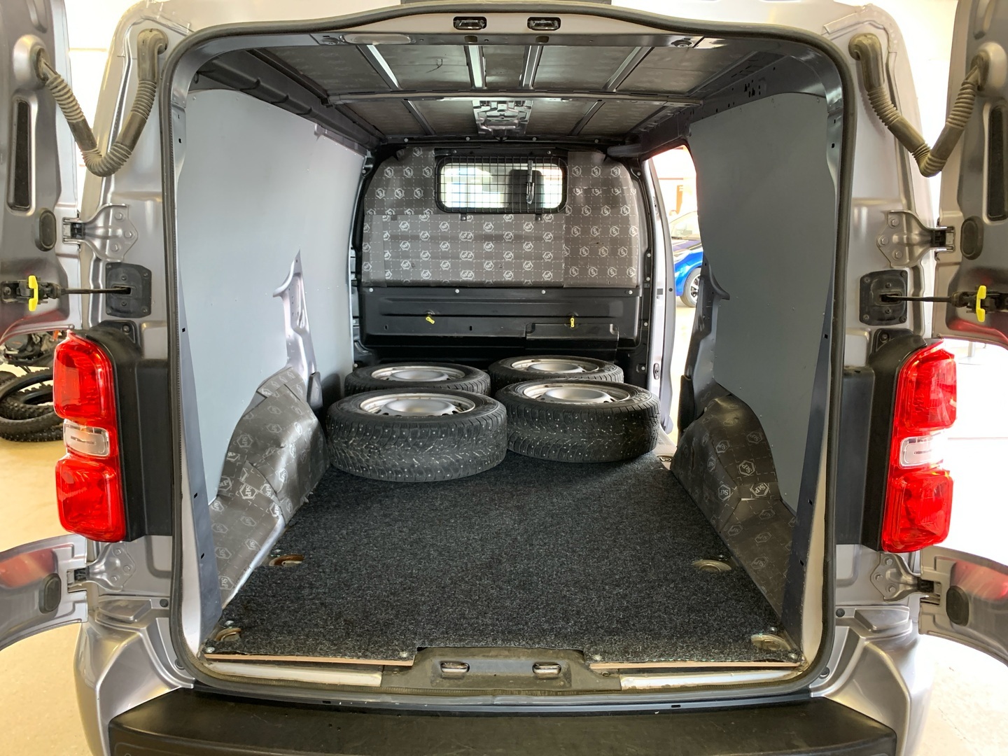 OPEL Vivaro 2021