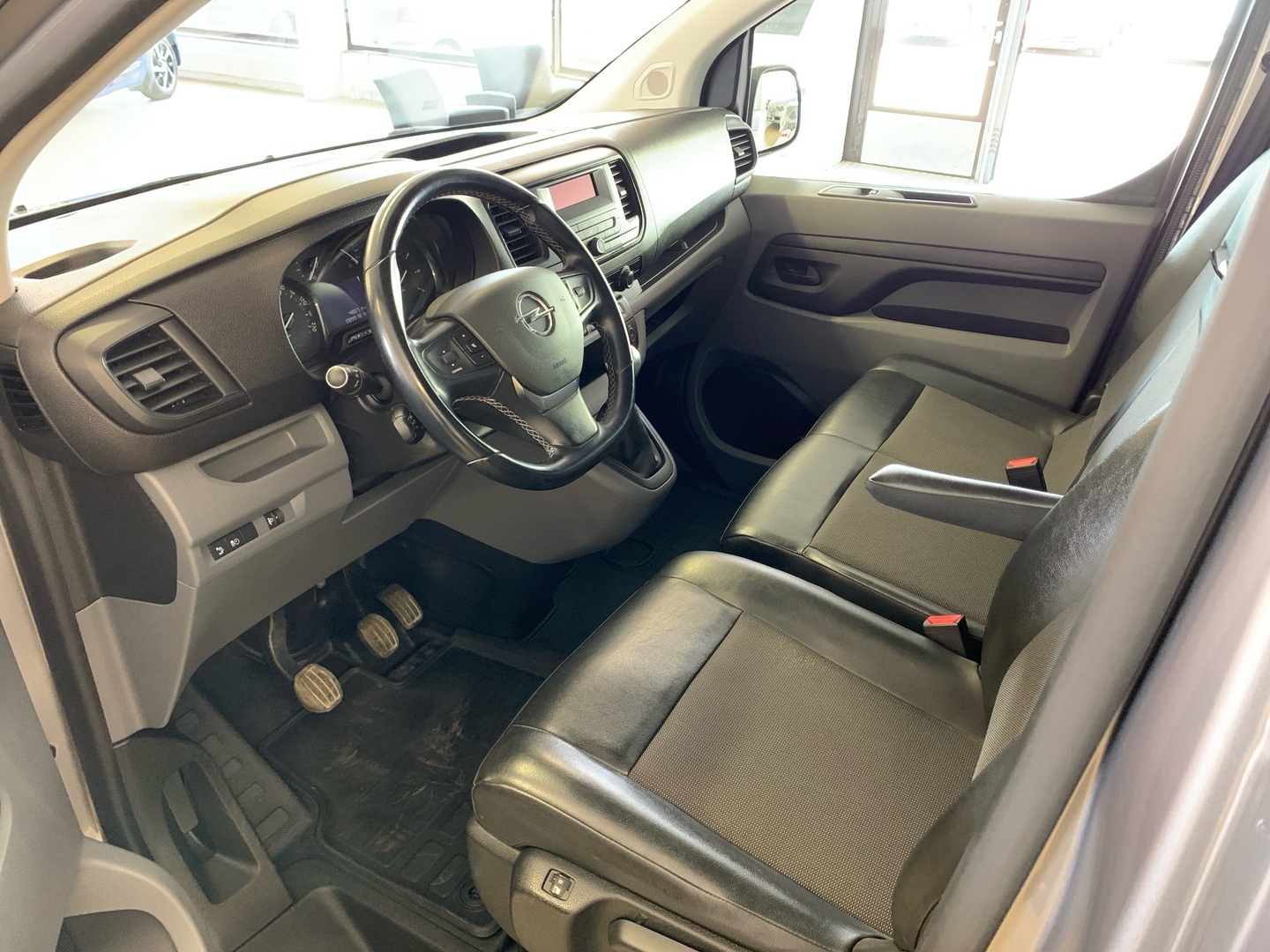 OPEL Vivaro 2021