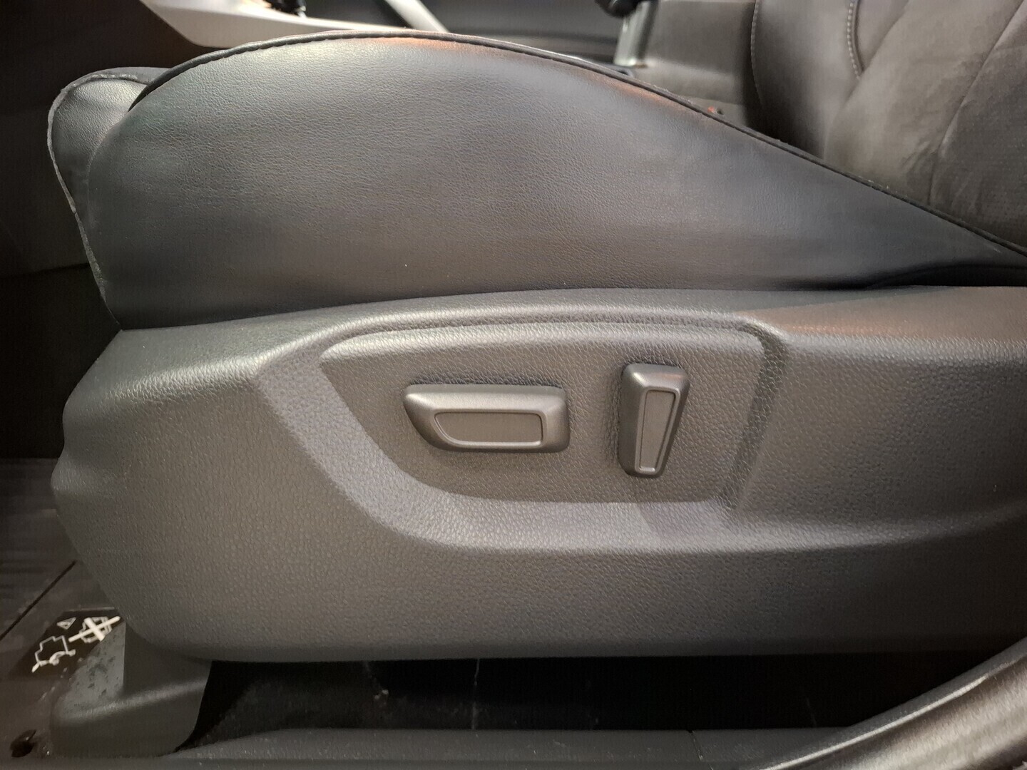 MITSUBISHI Eclipse Cross 2021