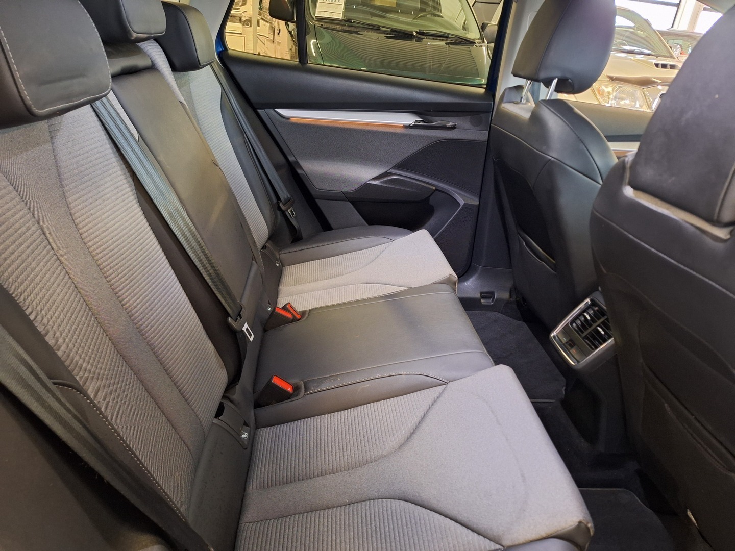 SKODA Enyaq 2021