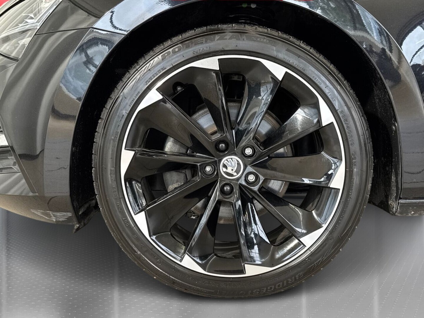 SKODA SUPERB 13