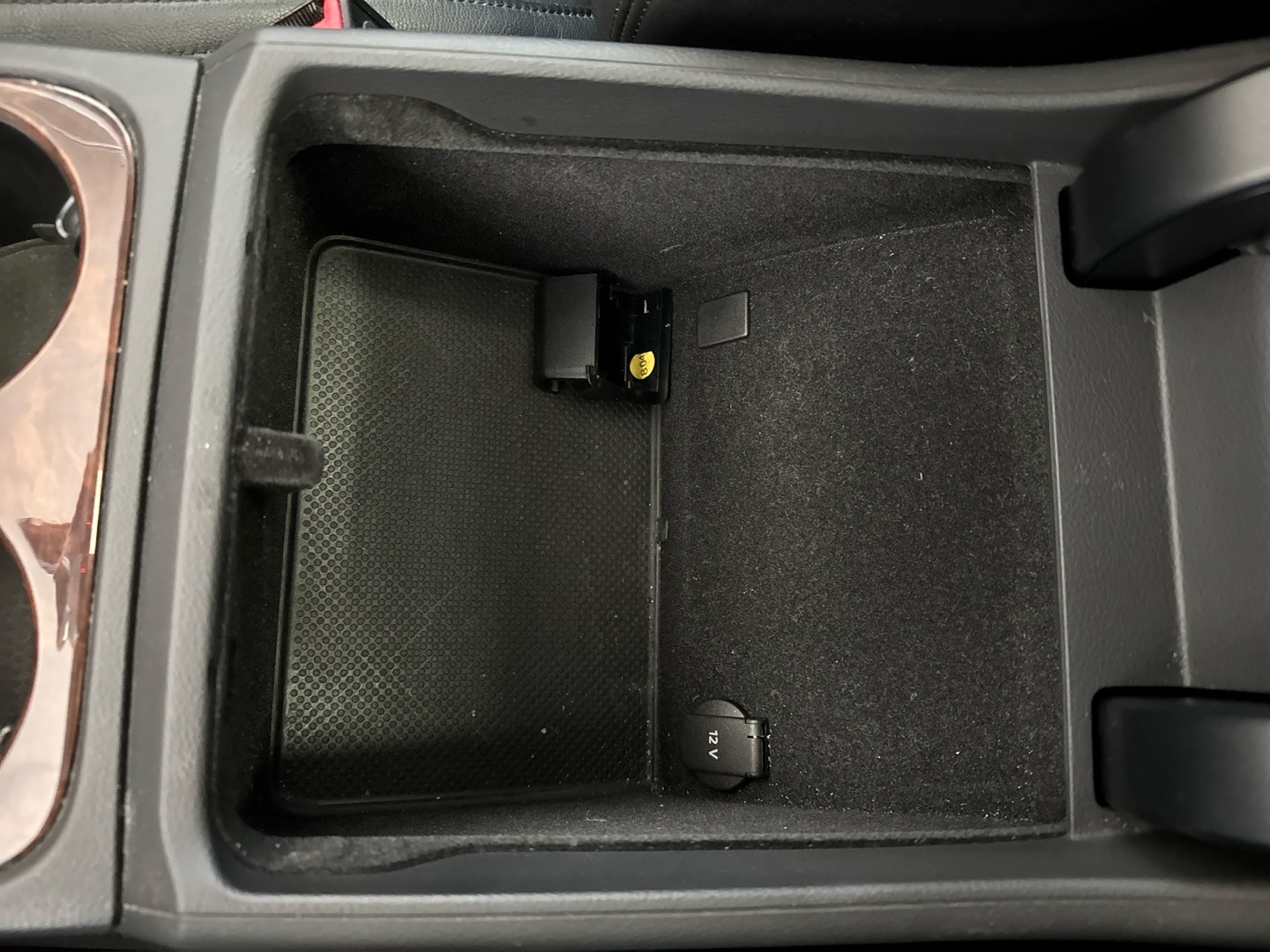 VOLKSWAGEN Touareg 2011