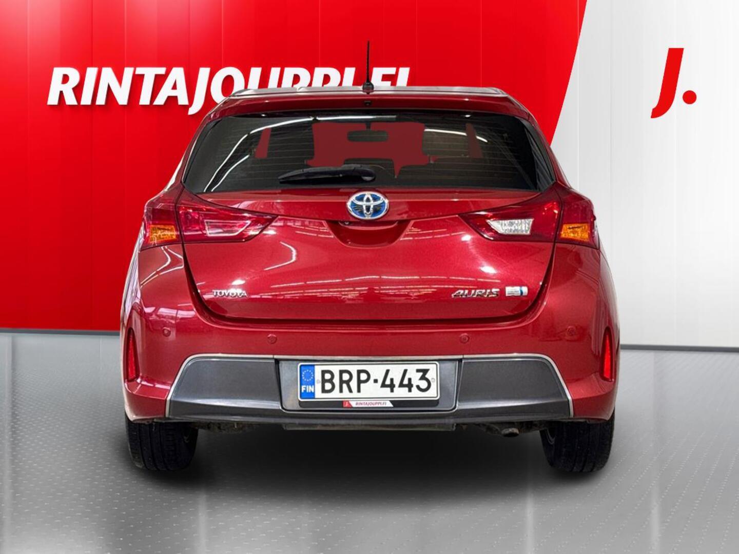 TOYOTA Auris 5