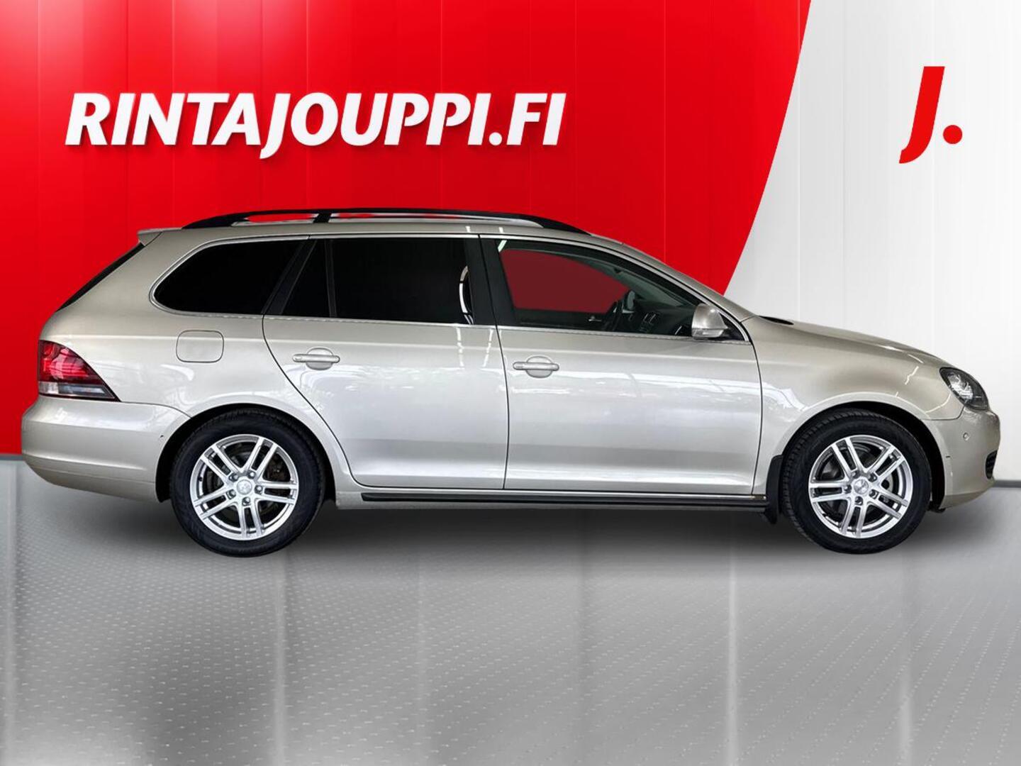 VOLKSWAGEN Golf 2012