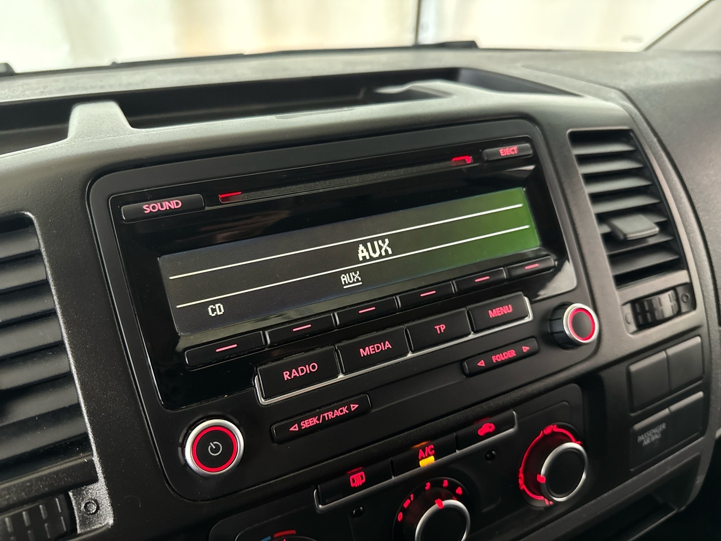 VOLKSWAGEN Transporter 2015