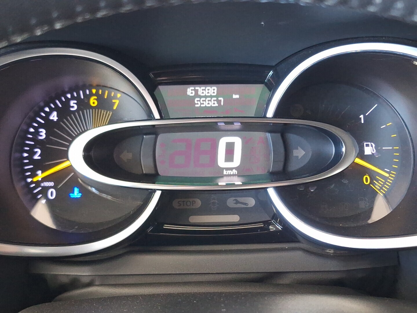 RENAULT Clio 2015