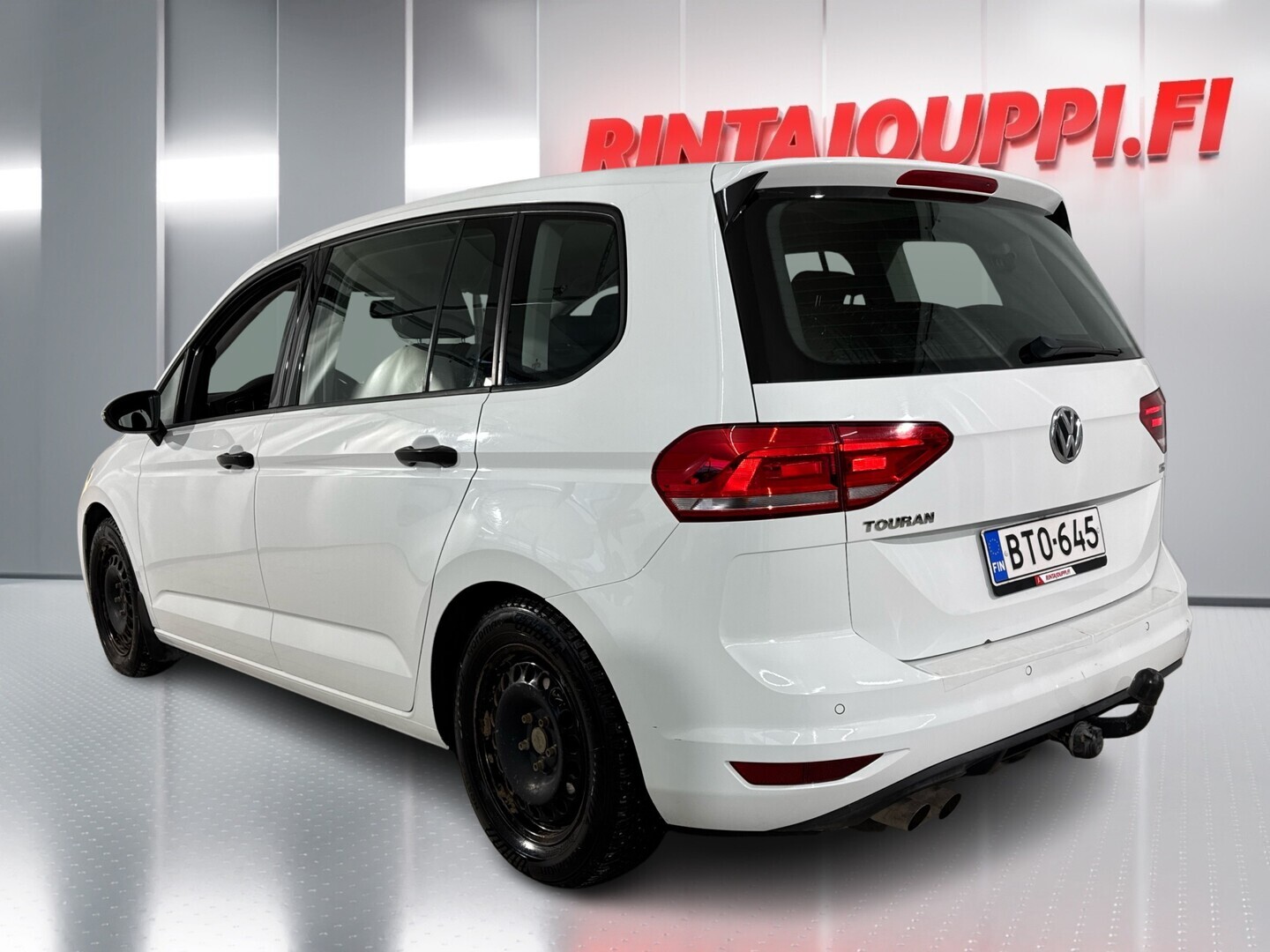 VOLKSWAGEN Touran 2016