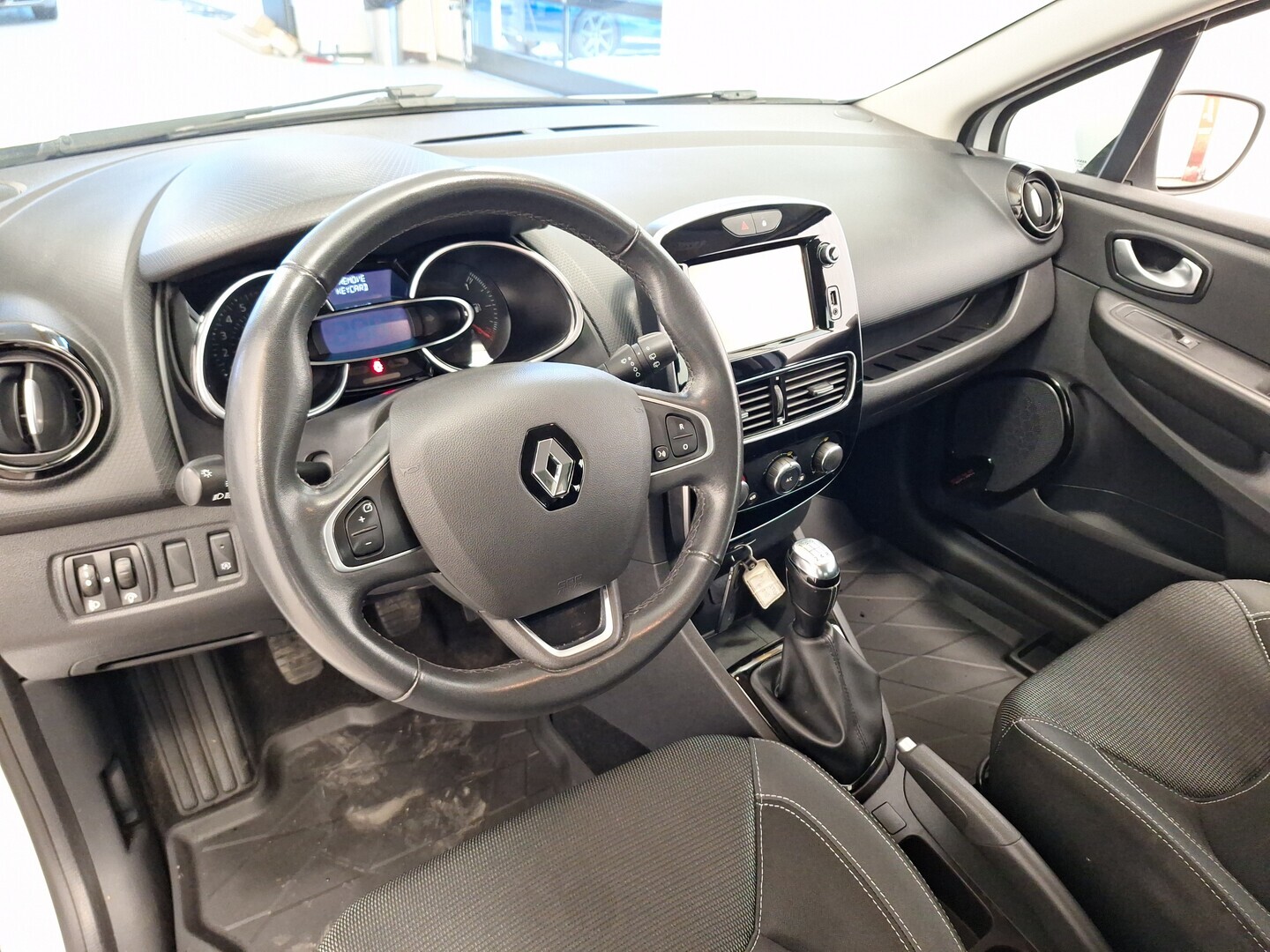 RENAULT Clio 2017