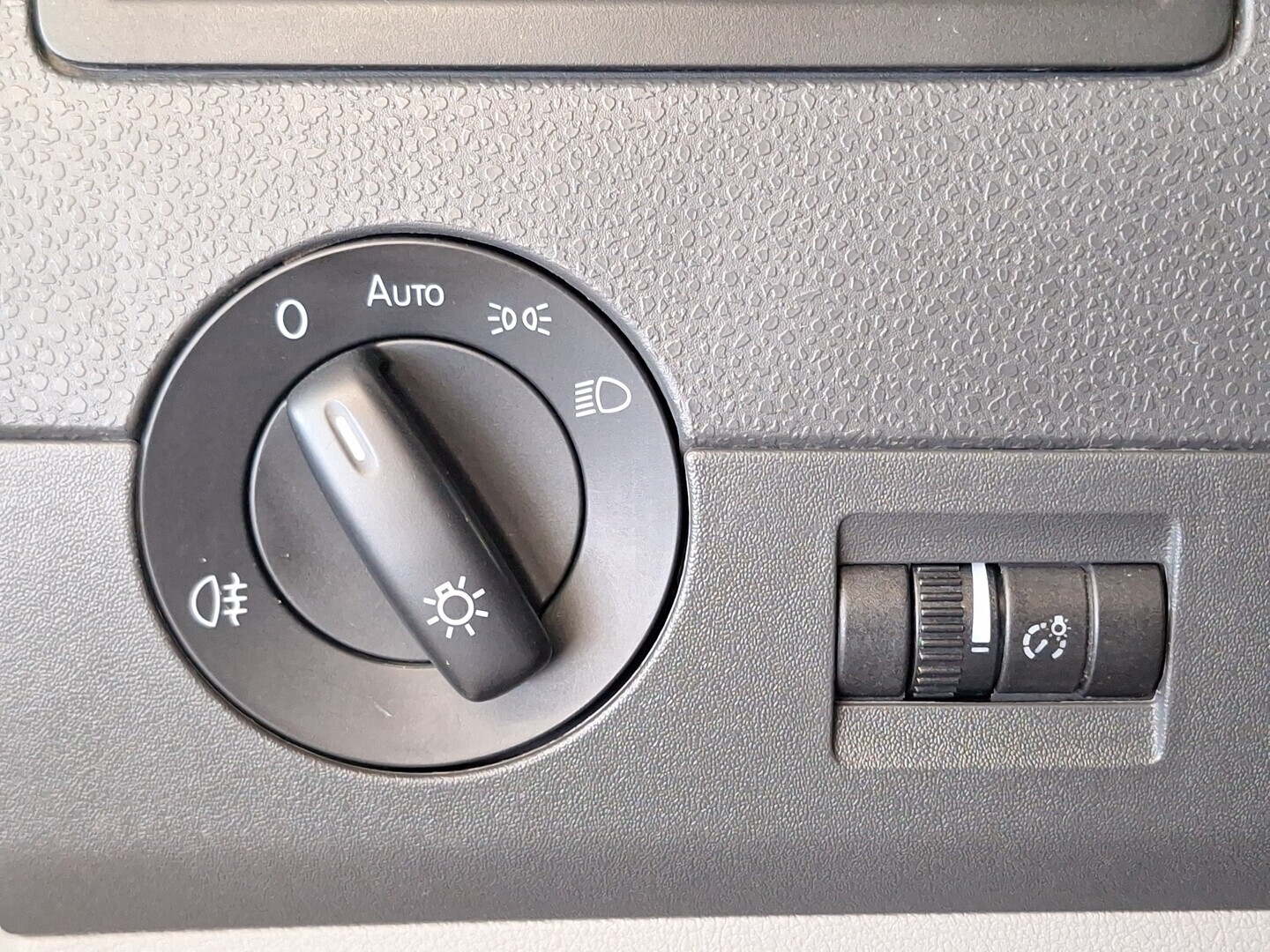 VOLKSWAGEN Transporter 2015