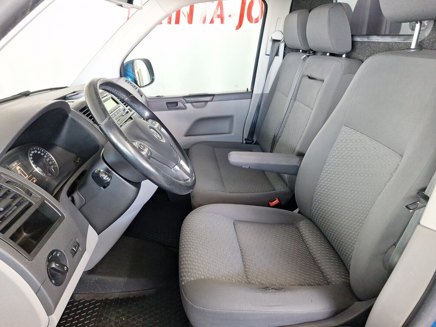 VOLKSWAGEN Transporter 2015