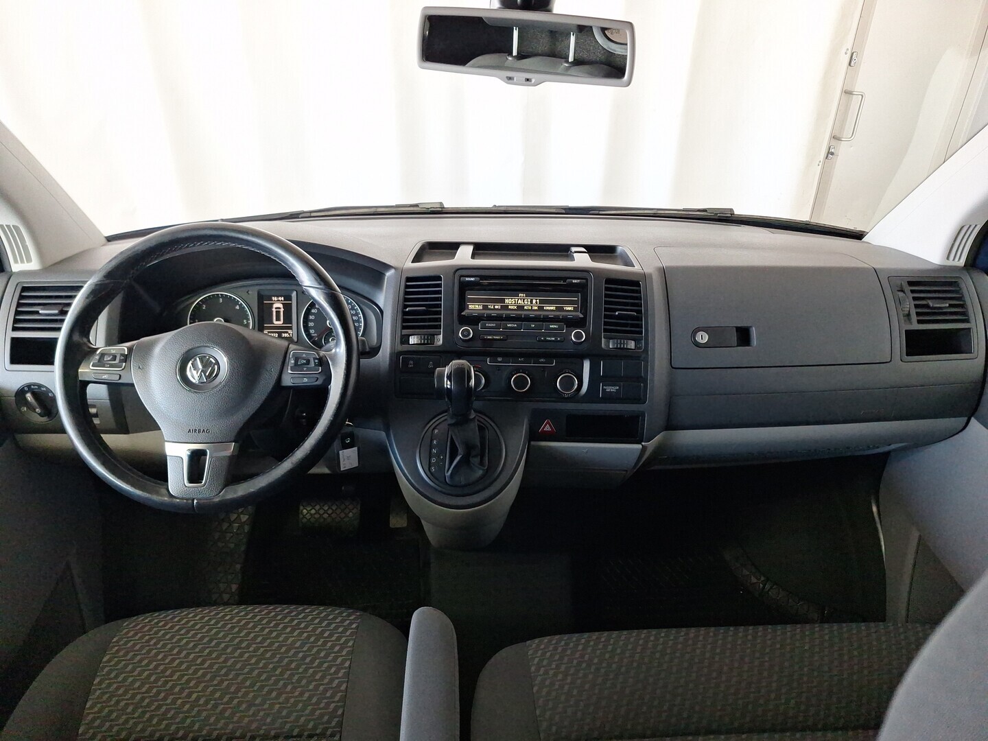 VOLKSWAGEN Transporter 2015