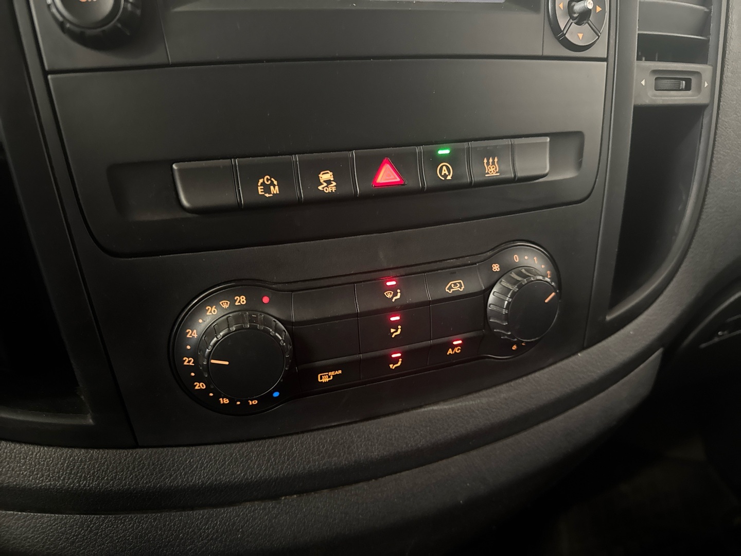 MERCEDES-BENZ Vito 2015