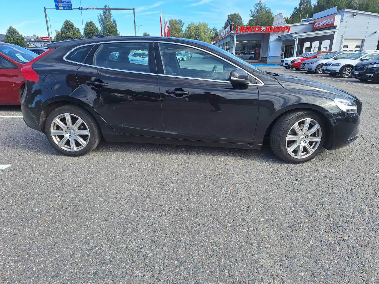 VOLVO V40 2017