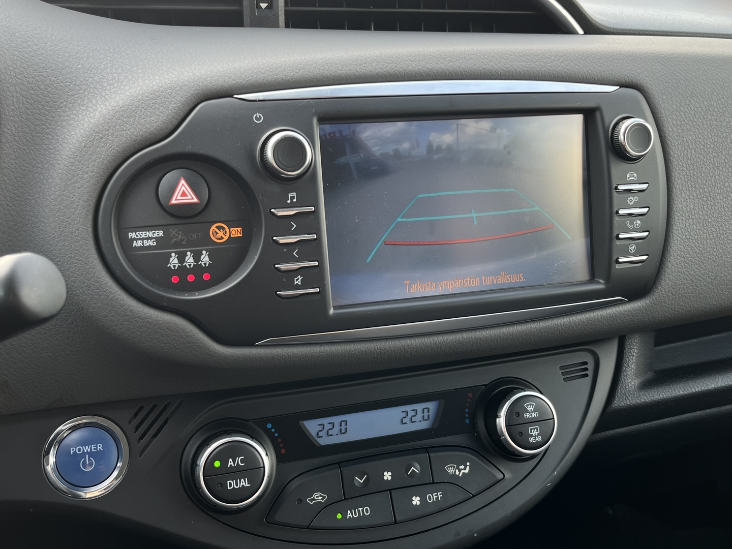 TOYOTA Yaris 2018
