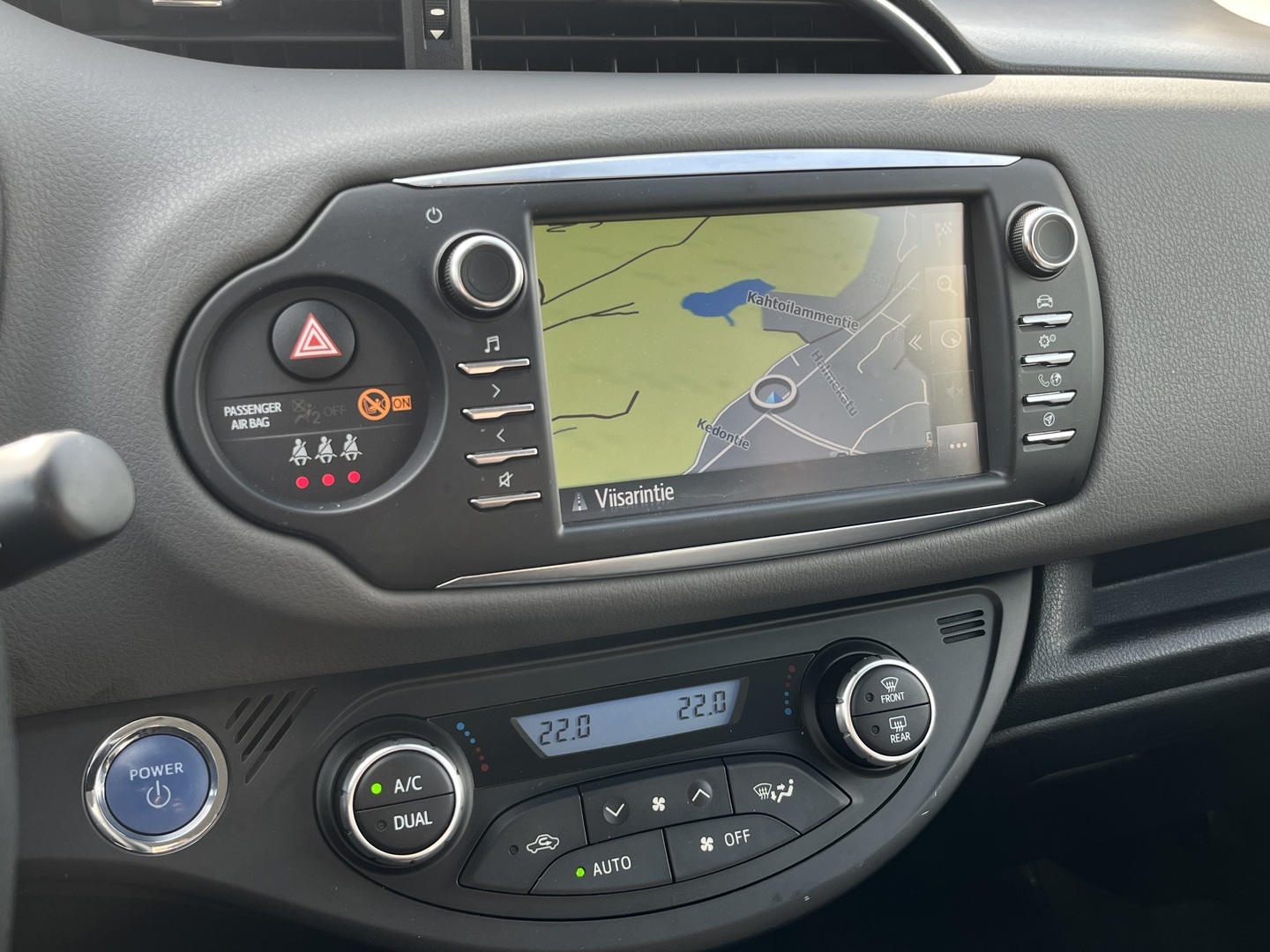 TOYOTA Yaris 2018
