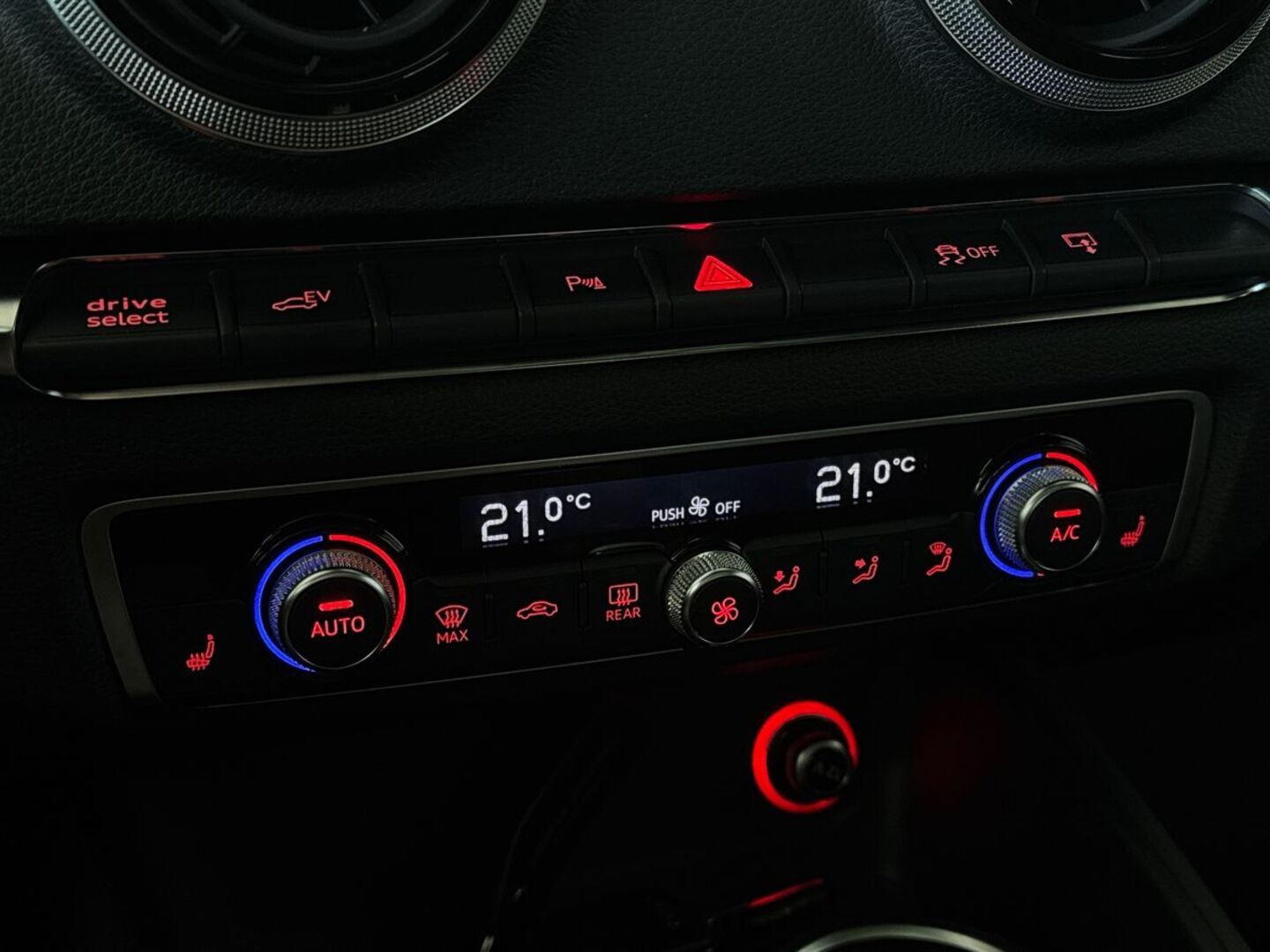 AUDI A3 2014
